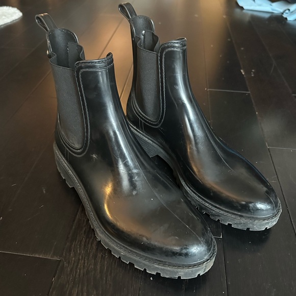 Rain Booties - Picture 1 of 3